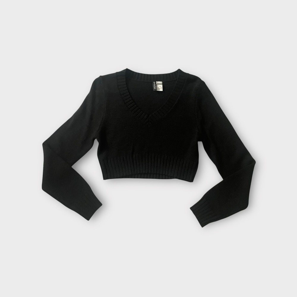 H&M Black V-Neck Sweater Cropped